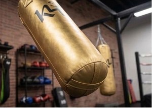 Sac de frappe K4 en cuir PU vert, robuste, écologique, réglable en hauteur, pour la boxe et le kickboxing, remplissage de sable, pour l'entraînement en salle de sport pour adultes - Product Image 3