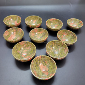 Bol circulaire en unakite sculpté de haute qualité, 50-55 mm, étanche, décoratif, cadeau de mariage ou d'intérieur, provenant du Gujarat - Product Image 2