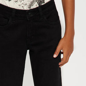 Proveedor de Jeans de Mezclilla Casuales de Alta Calidad y Durabilidad para Niños / Servicio OEM, Diseño a Precios Económicos para Compradores Mayoristas - Product Image 3