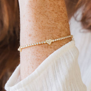 Nueva Llegada Pulsera de Cadena de Tenis de Plata 925 Bañada en Oro con Cristales y Eslabones en Forma de Corazón, Diseño Lindo y Encantador para Verano - Product Image 4