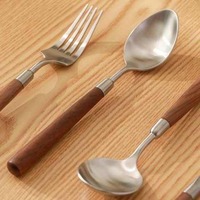 Ensemble de couverts élégants en acier inoxydable avec manche en bois, finition mate, qualité 304, durables, pour la maison