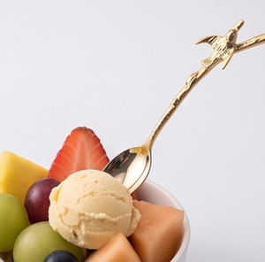 Cucharas de té vintage chapadas en oro de alta calidad con diseño de rosa y pájaro en el mango, mango largo, vajilla creativa para bodas - Product Image 5