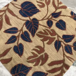 Tapis KNOT RUG en laine tuftée à la main, bleu, motif feuille, haute qualité, fait main, écologique, pour salon, chambre d'enfant, hôtels, bureau - Product Image 1