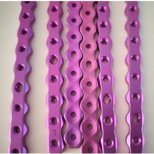 Plaque de Reconstruction Orthopédique en Acier Inoxydable Ametrine Surgical AS-786 2,4 mm pour Implants Vétérinaires pour Chiens et Chats - Product Image 1