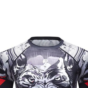 เสื้อรัดรูปแขนสั้นสีดำสำหรับผู้ชาย พิมพ์ลายหมาป่า แห้งเร็ว ผลิตจากโพลีเอสเตอร์ สำหรับผู้ใหญ่ - Product Image 4