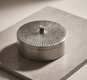 Caja Redonda Plateada de Lujo para Frutos Secos, Contenedor de Hierro con Diseño de Rayos de Sol para Almacenamiento de Dátiles, con Tapa con Perilla, Envase de Hojalata para Regalos Corporativos - Product Image 4