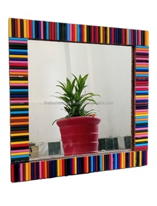 Espejo Decorativo de Pared Hecho a Mano, Moderno y Ecológico, con Diseño de Crayones, Espejo Cuadrado de Lujo Personalizado de 18x18 Pulgadas para Decoración del Hogar - Product Image 6