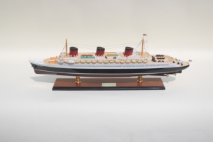 Maquette du navire S.S. NORMANDIE, modèle en bois sculpté à la main de haute qualité, pièce d'art de collection sur le thème de l'océan, à poser, pour la maison - Product Image 3