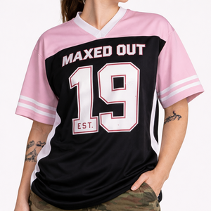 Venta al por mayor OEM: Camiseta de fútbol americano para mujer, rosa y negra, de malla, cuello en V, estilo oversize, con logo personalizado, marca privada OEM, al por mayor, EE. UU. - Product Image 3