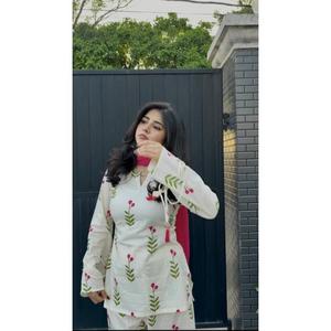 Élégante Robe de Mariée avec Longue Traîne et de Belles Détails Simples pour Cérémonie et Réception – Achetez Directement du Fournisseur - Product Image 2