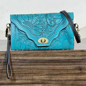 Sacs miniatures en cuir floral artisanal pour femmes, style western, à porter en bandoulière ou au poignet, pour tous les jours et les soirées - Product Image 2