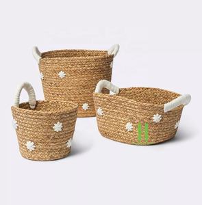 Cesta de Almacenamiento de Ropa de Mimbre Ecológica de Estilo Bohemio con Forma Natural, Divisor Hecho a Mano HNH Craft 20-35L Vietnam Buen Precio - Product Image 3