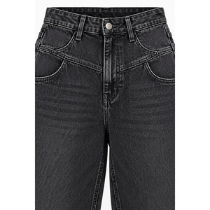Jeans de mezclilla de mujer de cintura alta y pierna ancha - Diseño frontal curvo, lavado negro, ajuste elástico - Product Image 4