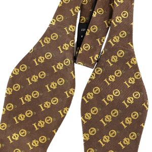 Corbata de Moño Iota Phi Theta Marrón Dorado, Accesorio Clásico y Elegante de Primera Calidad para Fraternidad Griega - Product Image 6