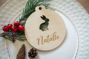 Adorno Navideño de Madera Circular, Cortado con Láser, Grabado con Nombre, Decoración Rústica para Colgar en la Pared, Tema Invernal - Product Image 3