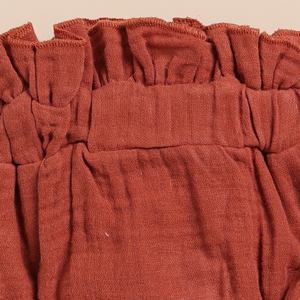 Top sin mangas con volantes de muselina orgánica de primera calidad con conjunto de bombachos Picante ropa de bebé - Product Image 6