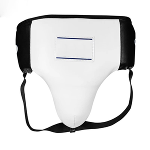 Protège-guêtres de boxe pour homme en PU, équipement de protection réglable avec fermeture auto-agrippante, style standard pour adultes - Product Image 3