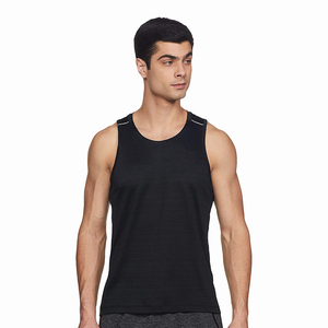 Camiseta sin mangas de algodón verde oliva para hombre, cuello redondo, informal, con bolsillo, estilo tejido de color sólido, para gimnasio. - Product Image 1