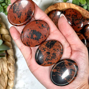 Vente en gros de pierre naturelle d'obsidienne en acajou 35x45mm pour la guérison pierre de pouce d'amour Feng Shui en cristal Chakra Reiki - Product Image 1