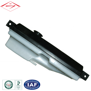 25431-2E000 25431 2E000 ผู้ผลิตอะไหล่รถยนต์ขายส่ง ถังพักน้ำหล่อเย็นสำหรับ HYUNDAI TUCSON 2005~2009 - Product Image 1