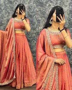 Último Modelo de Lehenga Choli Tradicional Gujarati para Mujer, con Bordado en Material NC MOS, Completamente Cosido, para Bodas y Festivales - Product Image 5