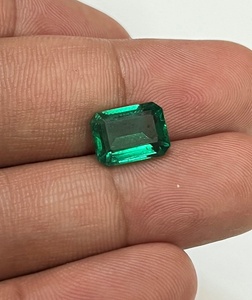Emerald 4.10 Cts รูปทรงแปดเหลี่ยมจากแหล่งกำเนิดของแซมเบียที่มีความคมชัดสูงตัด Lusture และสีโดย Sadiya International - Product Image 5