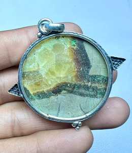 Élégant pendentif charme vintage en argent 925 jaune naturel, fait main, style bohème, avec pierre précieuse, cadeau pour elle - Product Image 4