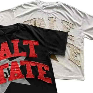 Camiseta de punto de alta calidad con bordados desgastados, cuello redondo, corte holgado, hombros caídos, estilo urbano, a precios bajos. - Product Image 2