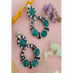 Exquisitos Pendientes de Moissanita Plateados en Plata de Primera Calidad para Mujeres y Chicas, Ideales para Looks de Noche y Fiestas - Product Image 2