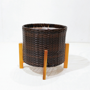 Maceta Tejida de Plástico Minimalista y Ecológica de Nuevo Diseño con Soporte de Madera - Juego de Macetas Duraderas para Interiores y Exteriores - Product Image 4