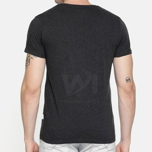 เสื้อยืดคอวีผ้าฝ้าย 100% ทรงหลวมใส่สบายสำหรับผู้ชาย พิมพ์โลโก้ตามสั่ง เสื้อยืดคอวีผู้ชายสไตล์สตรีทแวร์ - Product Image 2