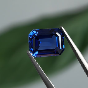 Saphir synthétique en vrac de 9 carats, taille émeraude bleue, idéal pour la fabrication de bijoux – Meilleur prix - Product Image 2