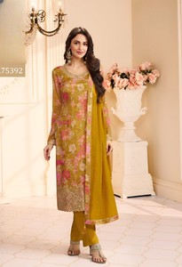 Salwar Kameez semi-couturié pour femme Chinon avec motifs numériques variés, style moderne pour fêtes, mariages et Diwali - Product Image 2