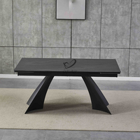 Table à manger élégante noire sur piétement, plateau rectangulaire en MDF, table convertible pour meubles de maison, pieds en métal