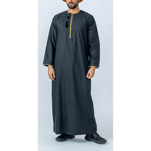 Vêtements islamiques traditionnels brodés en soie simulée, thawb, caftan, jubba pour hommes, thobe / thawb islamique respirant pour musulmans - Product Image 1