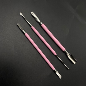 Kit de Manicura y Pedicura SAAR GLOBAL SURGICAL Clásico Rosa de Acero Inoxidable Duradero con Cortaúñas y Herramientas para Adultos - Product Image 2