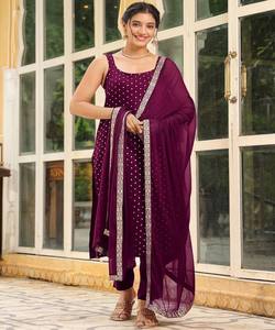 DUPATTA MODERNA DE RAYÓN CON DETALLES EN LÁMINA, PARA USO FESTIVO, PRECIO AL POR MAYOR, PRENDAS ÉTNICAS, COLOR VINO, Mezcla de Algodón Tejido Multicolor para Mujer - Product Image 1