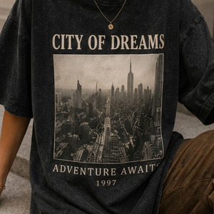 เสื้อยืดผู้หญิงลำลองทรงโอเวอร์ไซส์ คอกลม แขนสั้นแบบดรอปโชว์เดอร์ ผ้าถักระบายอากาศ พิมพ์ลายด้วยเทคนิคฮีททรานเฟอร์ น้ำหนัก 280 กรัม - Product Image 3