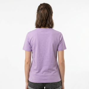 เสื้อยืดผู้หญิงผ้าฝ้ายเรียบ ทรงปกติ แขนสั้น สไตล์ลำลอง รุ่นพื้นฐาน สีม่วงลาเวนเดอร์ รับผลิตแบบ OEM ODM ขายส่ง - Product Image 2