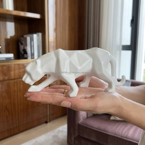 Escultura de Pantera Geométrica de Cerámica AG Elements, Figura Animal Moderna para Decoración del Hogar con Temática de Conexión, Juego de Múltiples Piezas para Mesa - Product Image 6