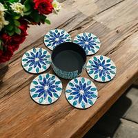 Sous-verre carré artisanal écologique au design classique avec incrustation de nacre motif feuille bleue pour décoration de table