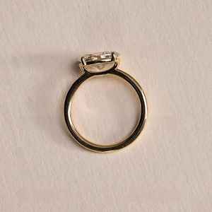 Anillo de Compromiso Clásico con Diamante Ovalado de 1.00CT Cultivado en Laboratorio, Oro Sólido de 10K, Engaste de Garras, Sin Níquel, Joyería Fina para Mujer - Product Image 3