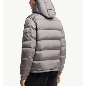 Vêtements d'hiver imperméables, design matelassé, confortables à porter, veste matelassée légère pour homme, veste matelassée légère pour homme - Product Image 2