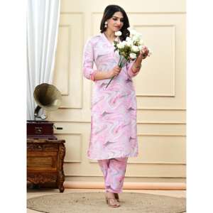 AARTI FASHION ชุดสูทผ้าเครปพิมพ์ลายสำหรับผู้หญิงสวมใส่สบายๆ ทุกวันพร้อมแขนสามส่วนคอวีระบายอากาศได้ทุกฤดูกาล - Product Image 1