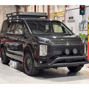 Fourgonnette spacieuse d'occasion Mitsubishi Delica – Véhicule d'exportation très demandé - Product Image 5