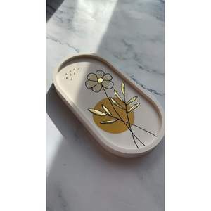 Stylish Oval and Round Resin Decorative <b>Trays</b> Functional for Home or <b>Office</b> - Product Image 2