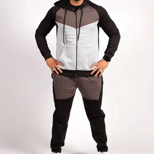 Ensemble de survêtement en coton personnalisé pour homme, respirant, séchage rapide, coupe athlétique, design imprimé de haute qualité, survêtements confortables pour homme - Product Image 4