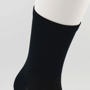 2026 Latest Fashion <b>Men's</b> High Quality Athletic Crew <b>Socks</b> <b>Compression</b> Fit and Quick Dry Fabric Made <b>Socks</b> for Sale - Product Image 6