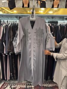 Vente en gros de magnifiques abayas de Dubaï pour femmes, kaftan fait main, vêtements et accessoires islamiques traditionnels conçus pour les musulmanes - Product Image 5