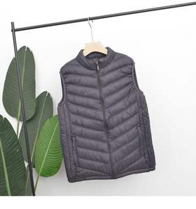 Gilet matelassé léger et respirant 100 % polyester imperméable et isolé pour homme, idéal pour la randonnée hivernale et les occasions décontractées - Product Image 3